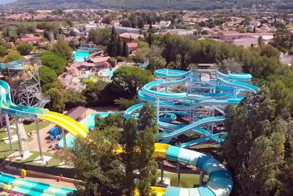 Castel Du Soleil, Bord De Mer, 4 Pers Сен Сир сюр Мер Екстериор снимка